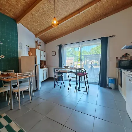 Апартаменты La Cordonnerie De Places Campagne-d'Armagnac